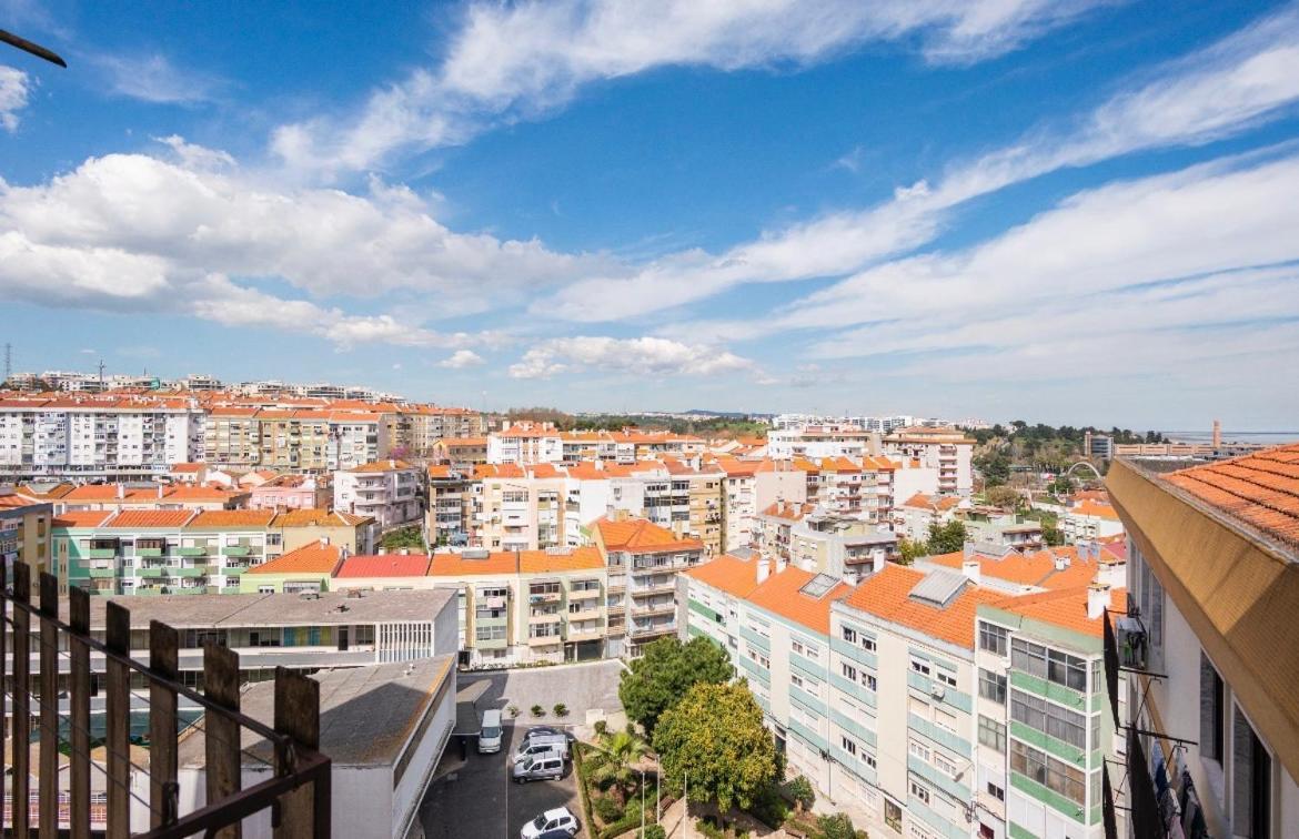Cardia'S Guest House Sacavém Екстериор снимка